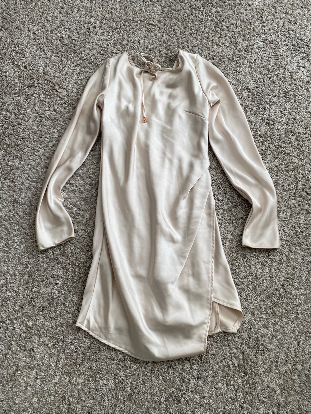 Women's Long Sleeve Lace-Up Neck Shift Dress - Cream